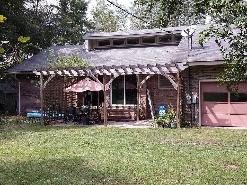 Beautiful Edisto River Home