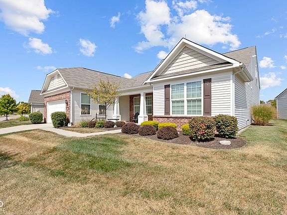 3rd image of 15270 Trebbiano Dr
