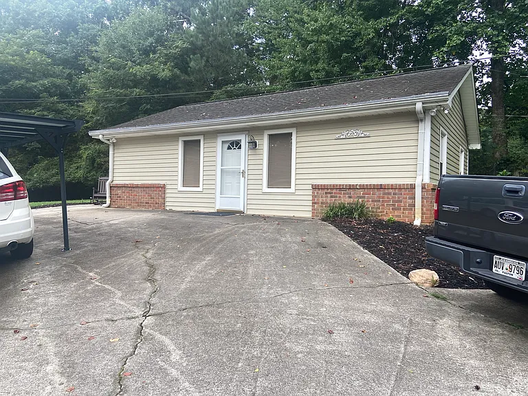 504 Mountain Park Rd — Photo 14