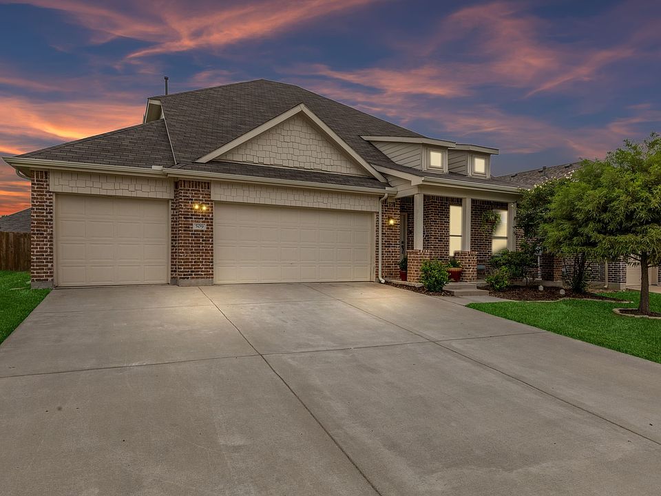 1st image of 509 McCoy Dr
