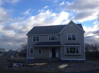 44 Matthew Ln, Waltham, MA 02452