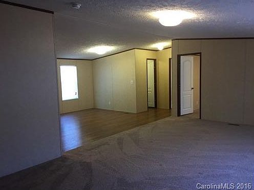 5th image of 5 Clark Farm Ct #19