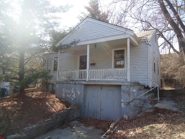 1st image of 2387 Montana Ave