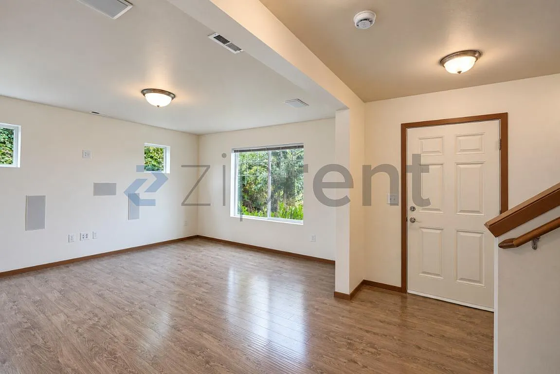 Quarter Sw Subdivision — Photo 3