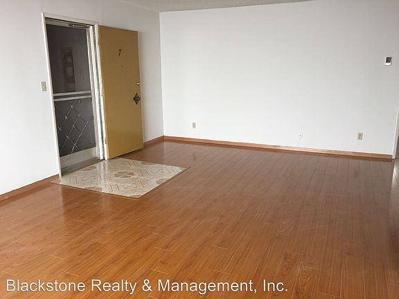 2nd image of 1135 N Ogden Dr APT 07