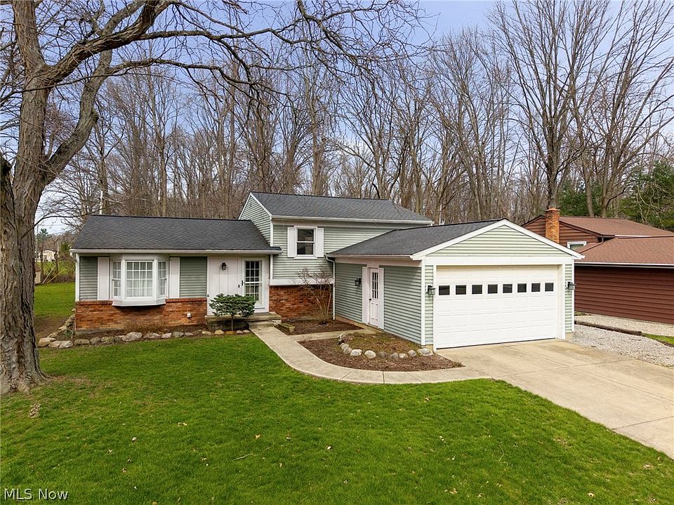 1st image of 26772 Skyline Dr