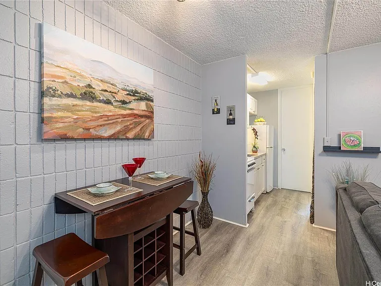 1911 Kalakaua Ave #406 — Photo 4