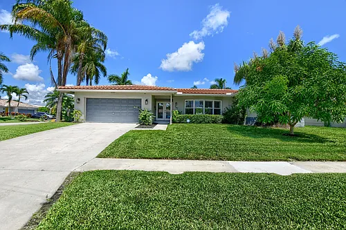 1167 SW 13th Dr Photo 1