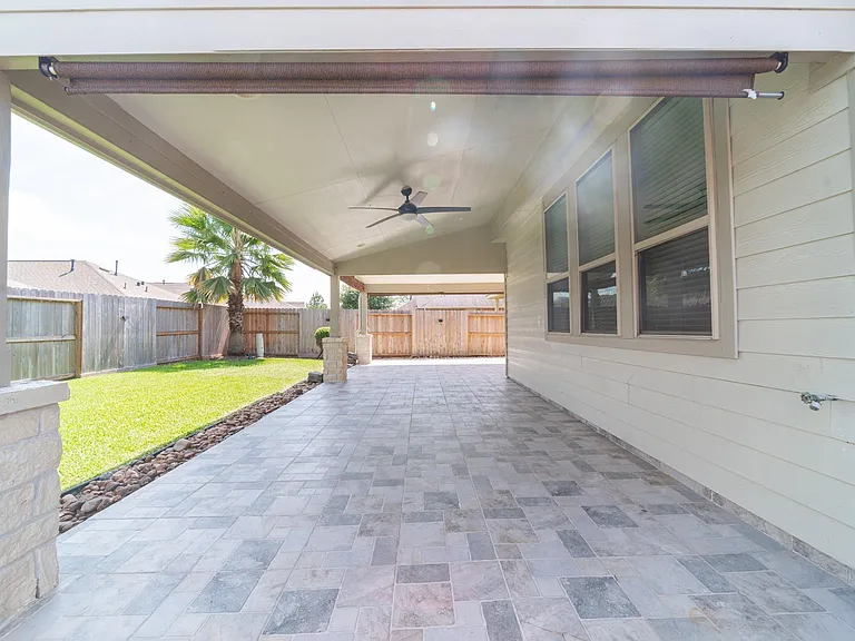 13303 Davenport Hills Ln — Photo 32