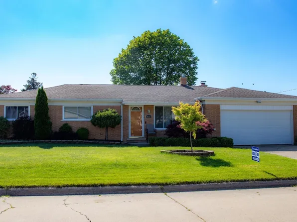 38321 Mast St, Harrison Township, MI 48045