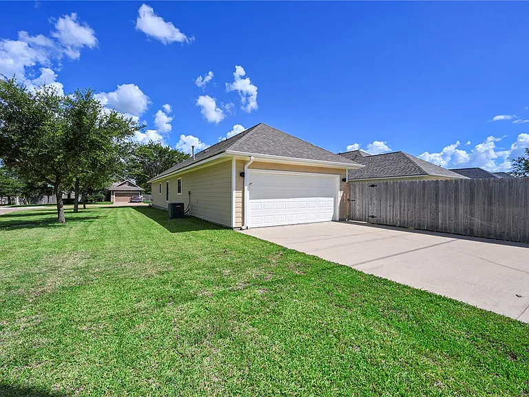 4223 Candace Ct — Photo 19