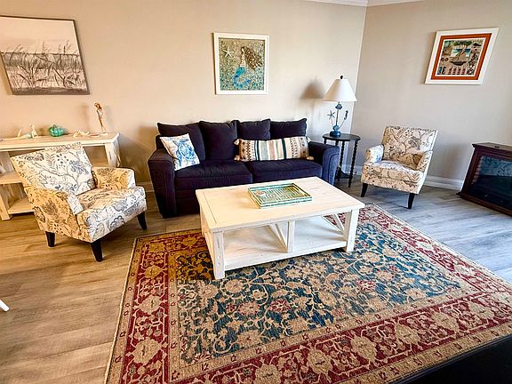 3rd image of 935 Ocean Ave APT 225