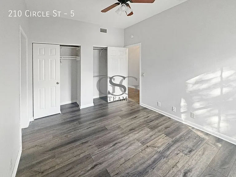 210 Circle St #5 — Photo 8