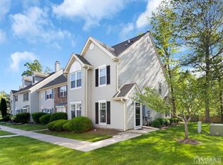 113 Daniel Ct, Kendall Park, NJ 08824