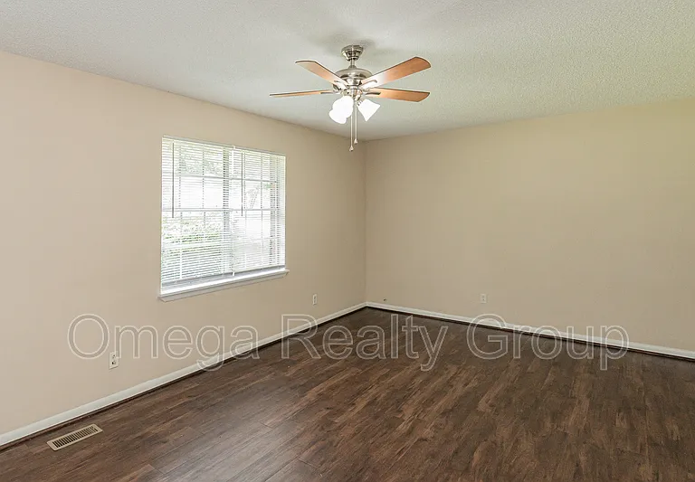 5209 Goldmar Dr — Photo 8