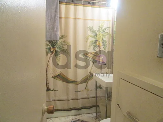 Rented by DSA Realty | media 44