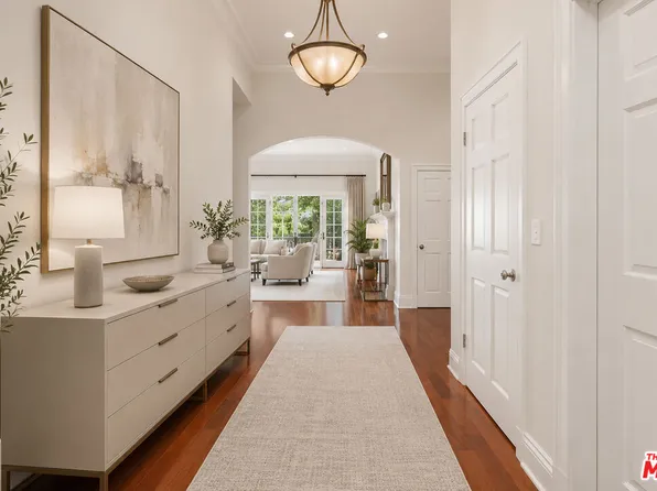 9820 Gloucester Dr, Beverly Hills, CA 90210