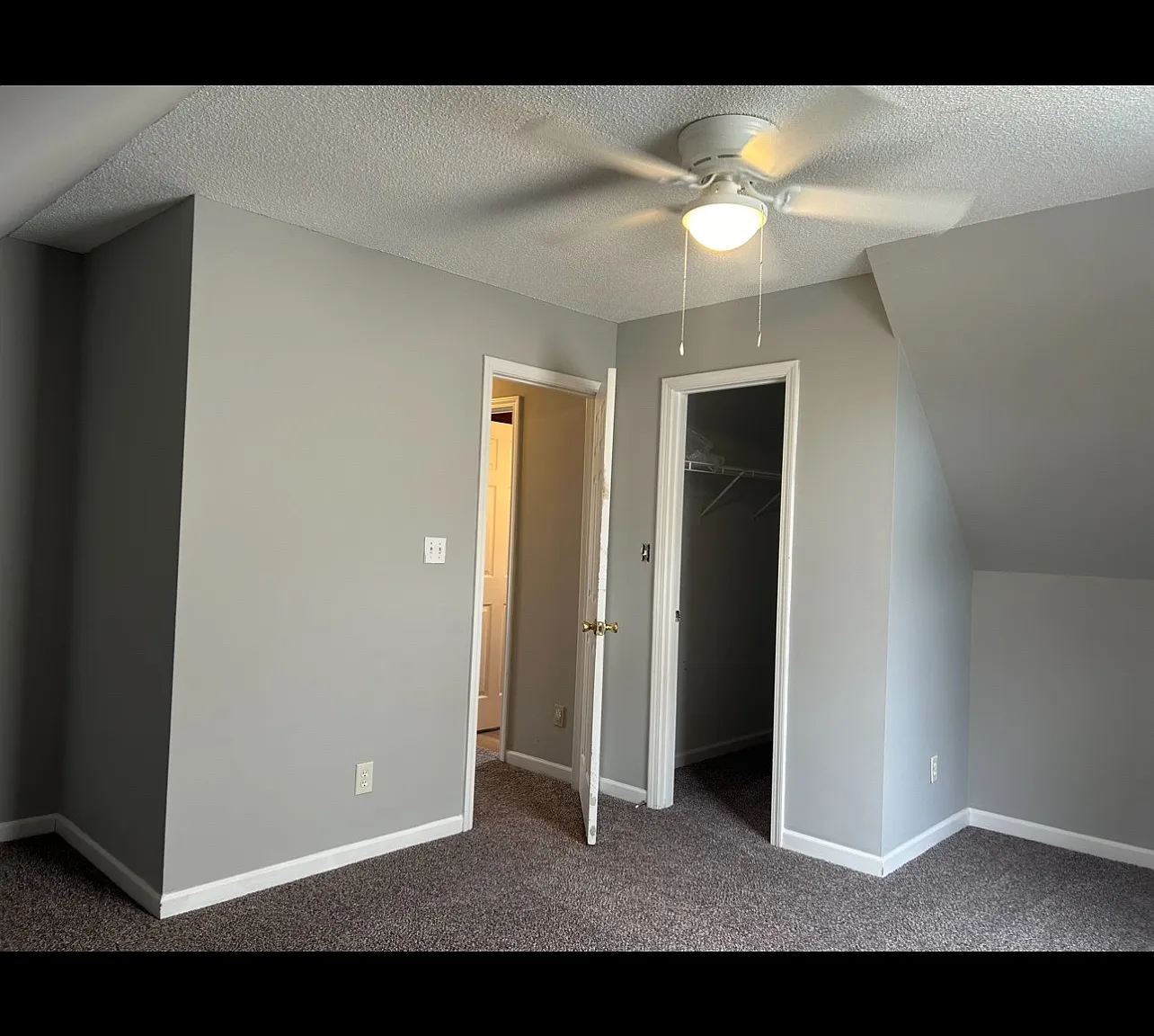 3 bed, 1200 sqft, $1,540 — Photo 2
