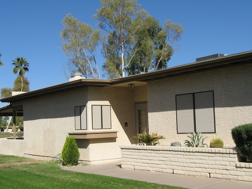 1st image of 25236 S Saddletree Dr