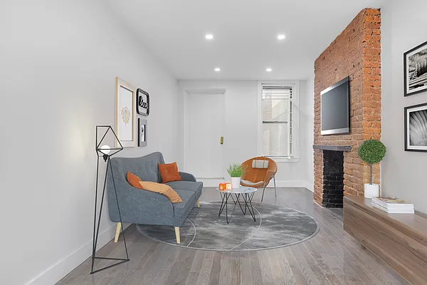 Rented by Creed Realty Group | media 3