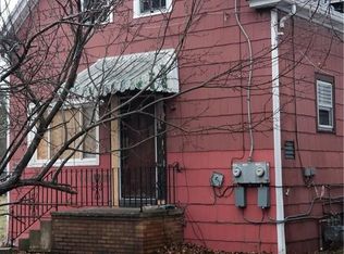 96 Swinburne St, Buffalo, NY 14212