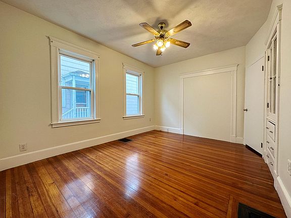 3rd image of 43 Medford St Floor 1