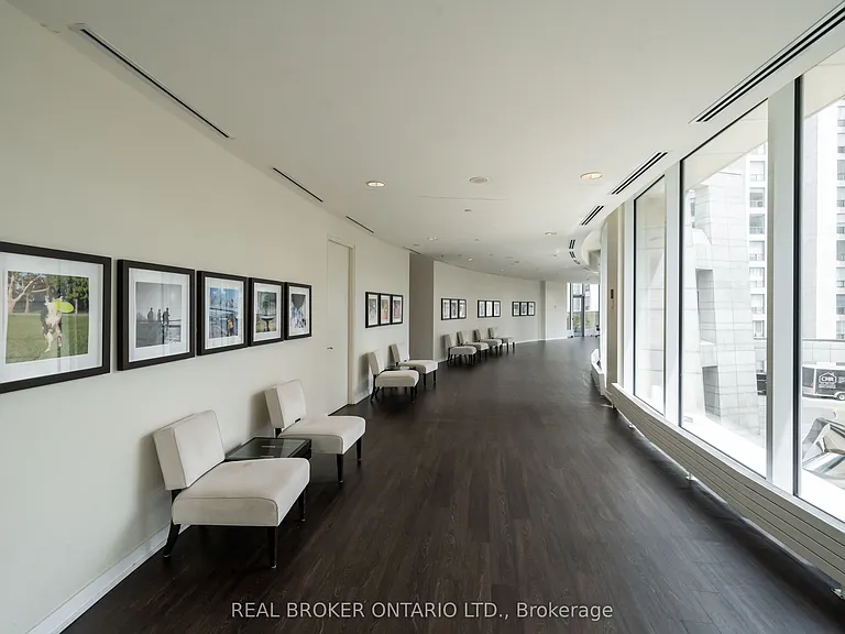 2191 Yonge St #4403 — Photo 29