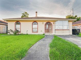 4956 Meadowbank Dr, New Orleans, LA 70128