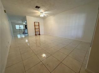 7904 NW 70th Ave, Tamarac, FL 33321
