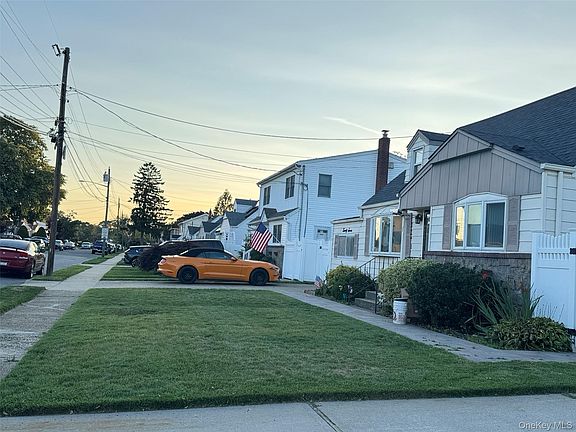3rd image of 27 Edward Street