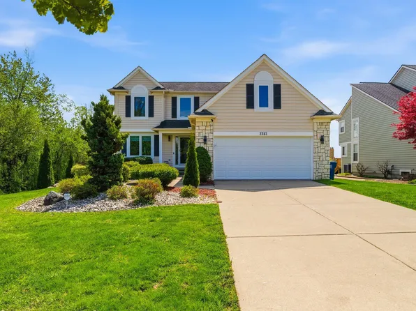 2243 Sun Valley Dr, Ann Arbor, MI 48108