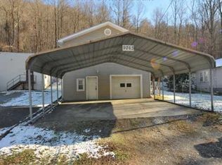 9263 Coal River Rd, Seth, WV 25181
