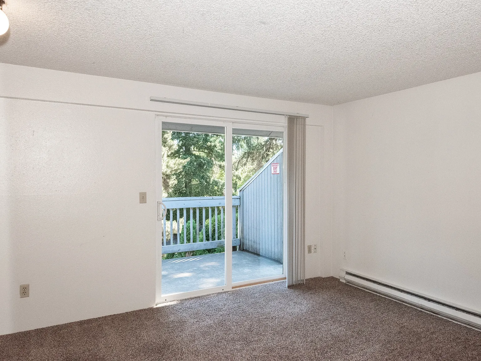 Hallmark Apartments — Photo 3