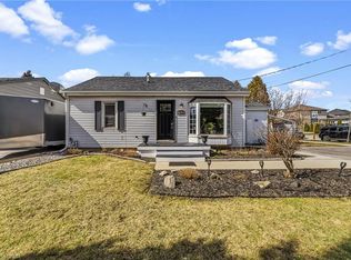 1378 Upper Wellington St, Hamilton, ON L9A 3S9