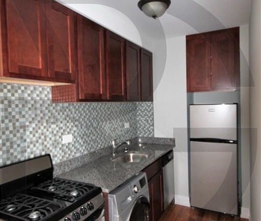 4th image of 550 W Arlington Pl #550202