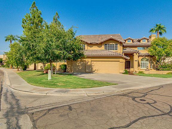 4th image of 3602 E Woodland Dr