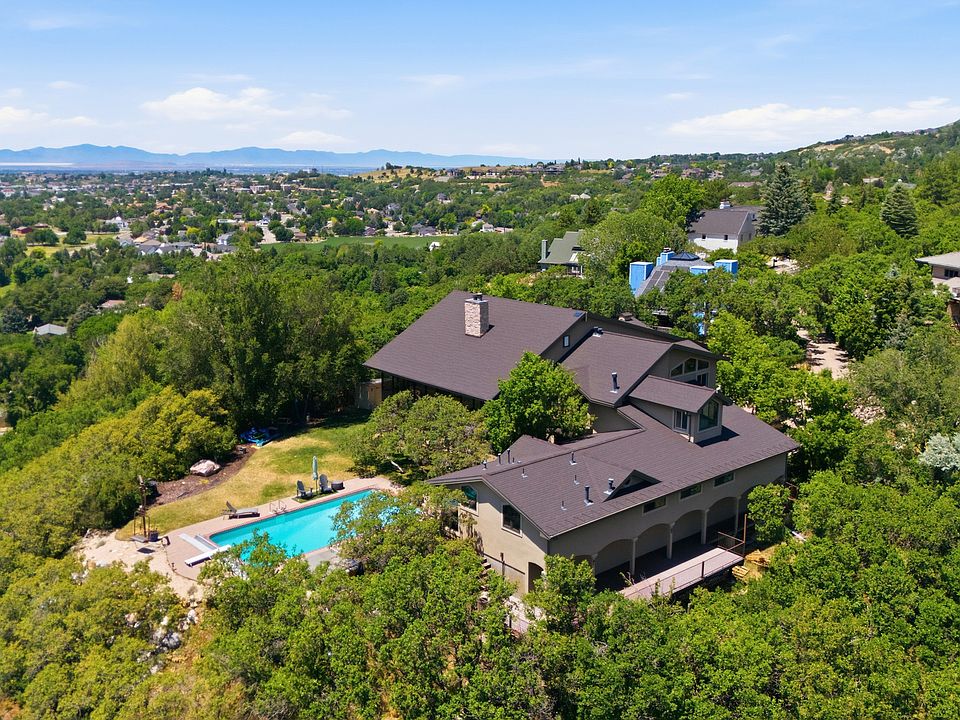 1st image of 6112 Breeze Cir