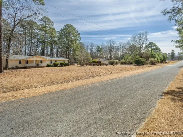 270 Storey Acres Rd, Spring Lake, NC 28390