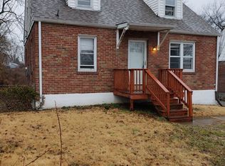 367 Scenic Dr, Saint Louis, MO