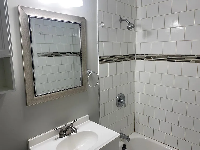 89 Towne House Rd — Photo 4