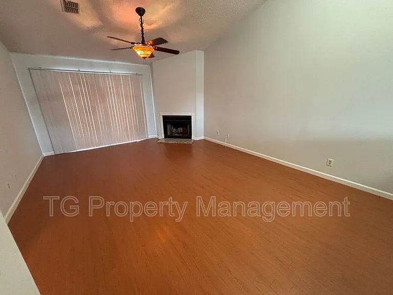154 Governor St — Photo 7