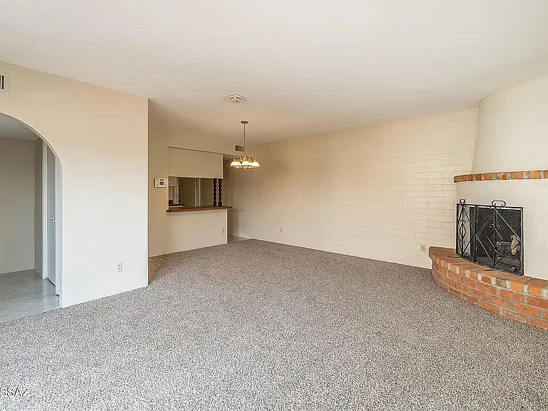 224 N Camino Del Vate — Photo 3