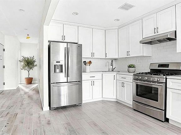 3rd image of 506 Van Nest Ave #2