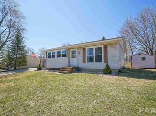 202 Douglas Rd, Marquette Heights, IL 61554