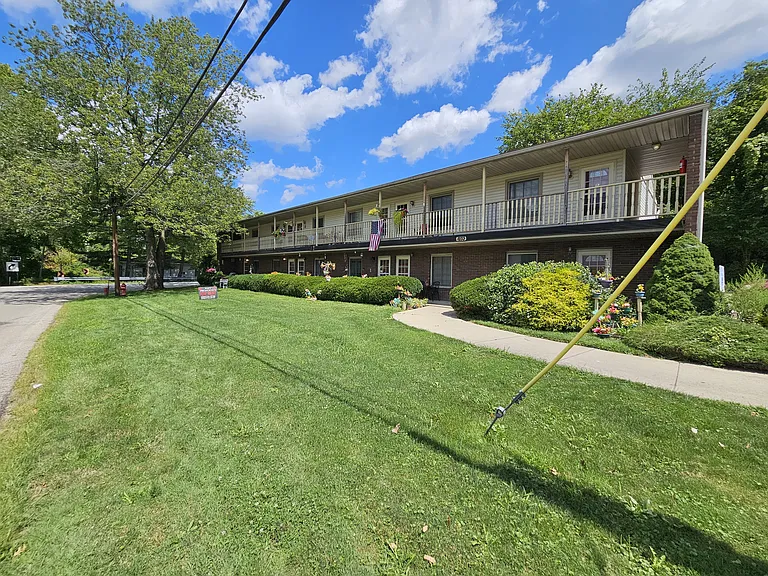 1233 Main St #2 — Photo 21