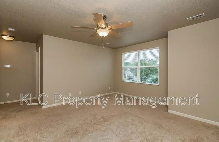 3500 Park Side Dr — Photo 8
