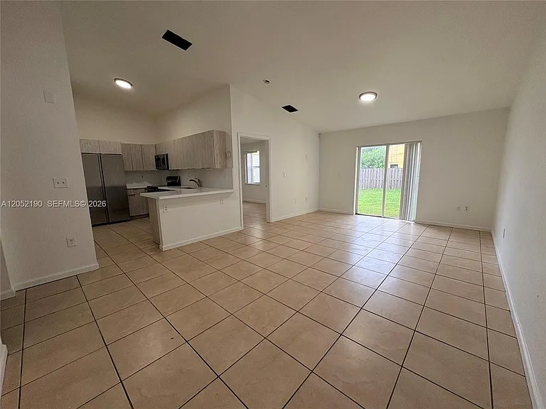 11537 Louis St — Photo 2