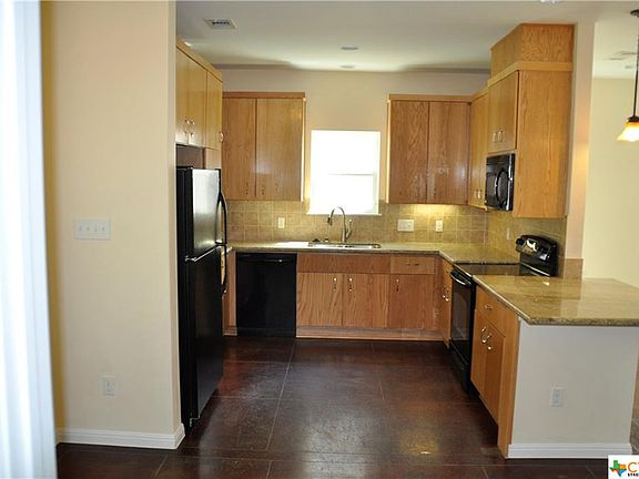 4th image of 212 Orchard St