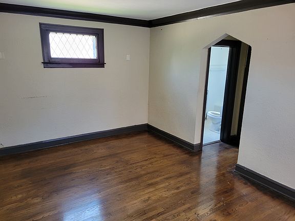2nd image of 11343 S King Dr #43-1E