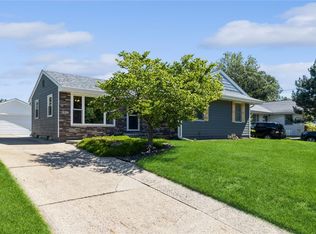 1917 Prospect Ave, West Des Moines, IA 50265